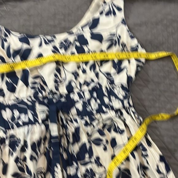 100% Cotton F.L.P. Blue And White Floral Sleeveless Dress - Picture 7 of 10